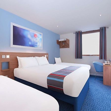 Travelodge Birmingham Central Broadway Plaza Exterior photo